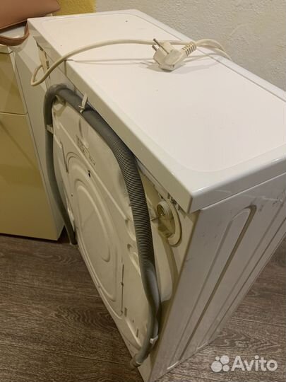 Стиральная машина Indesit на запчасти