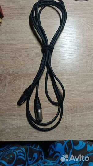 Студийное оборудование для звукозаписи