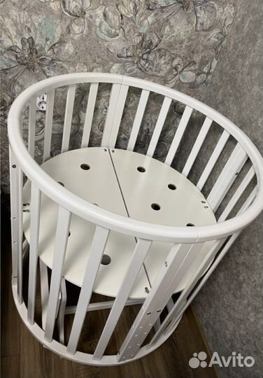 Кровать трансформер с маятником