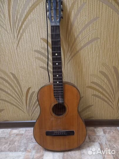 Гитара фабрики Луначарского РСФСР