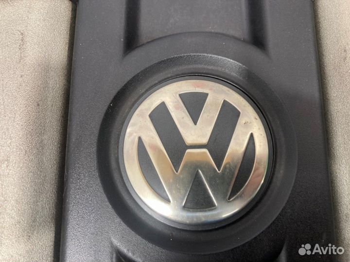 Крышка двигателя Volkswagen Touareg 7L6 7L7 7LA GP
