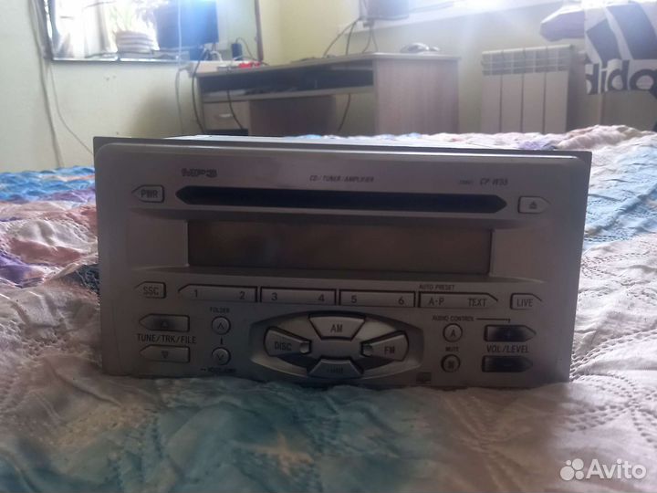 Магнитофон Toyota