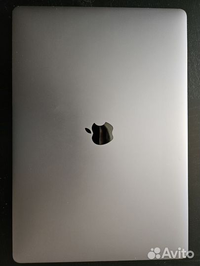 Macbook pro 15 2017 i7 16gb