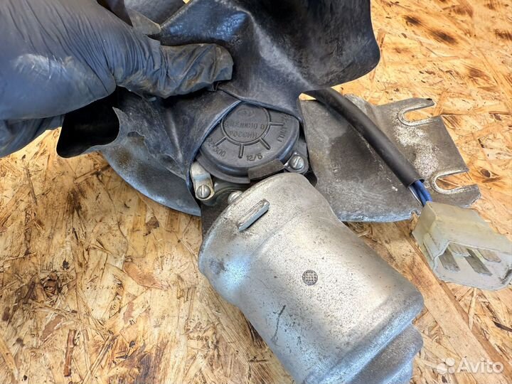 Трапеция дворников Нива 2131