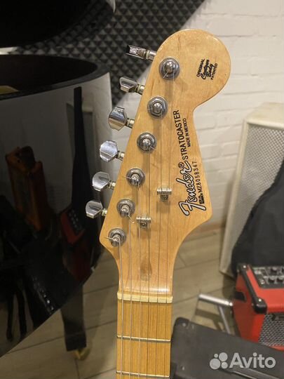 Электрогитара fender stratocaster