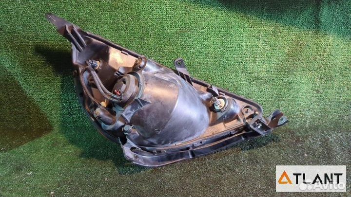 Фара передняя левая honda FIT