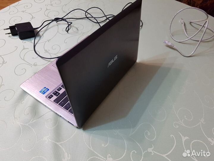 Asus Ультрабук, Intel Core i3 сенсорный экран