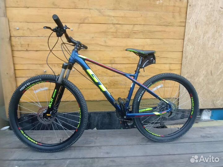 Велосипед GT avalanche elite
