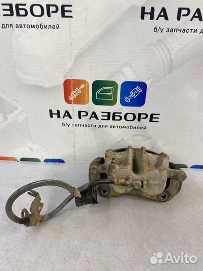 Суппорт передний правый Hyundai Santa Fe DM D4HB