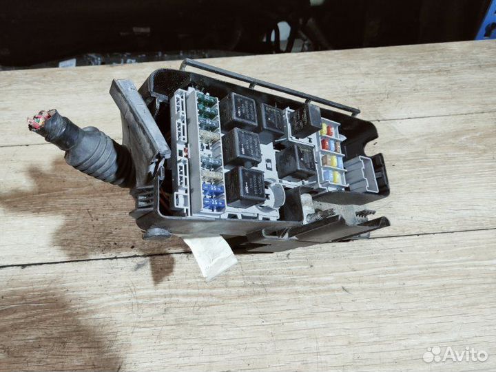 Блок предохранителей Volvo Xc90 D5244T4 2006