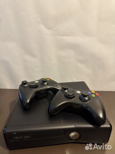 Игровая приставка Xbox 360 S