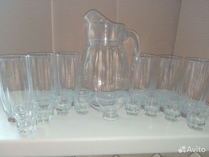Графин и бокалы