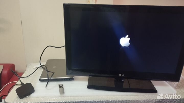 Тв-приставка Apple TV 2