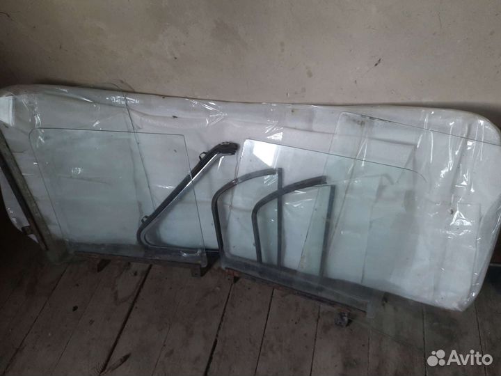 Стекла газ21