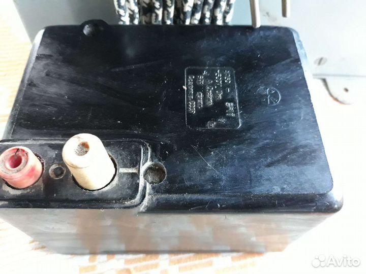 Электро-щиток, вольтметр