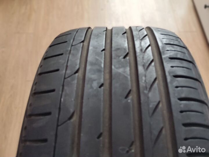 Yokohama Advan Sport V103B 215/45 R18 89Y
