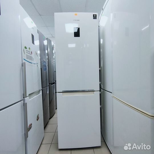 Новый Холодильник Samsung No Frost бежевый