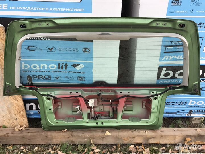 Крышка багажника golf4