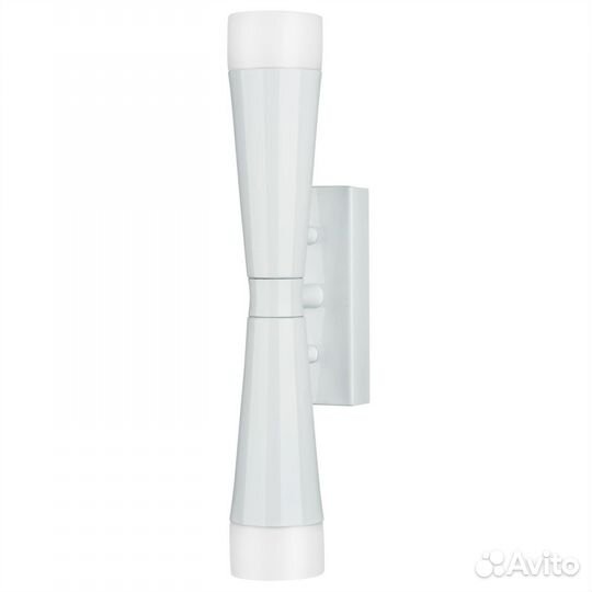 Бра настенный металлический со стеклом