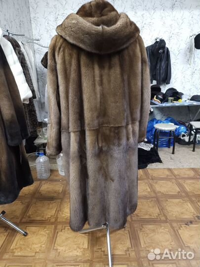 Шуба норковая с капюшоном