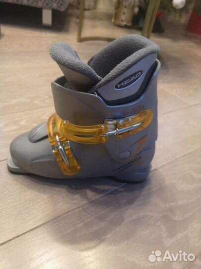 Лыжные ботинки