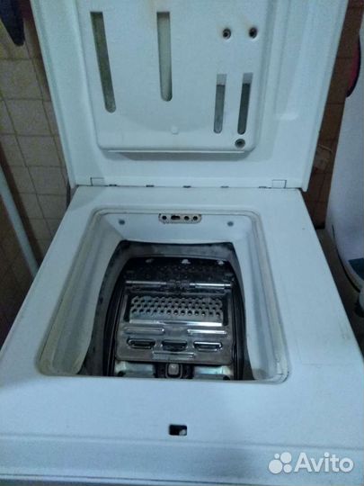 Стиральная машина с вертикальной загрузкой