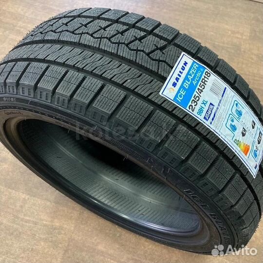 Sailun Ice Blazer Arctic 215/60 R16 99H