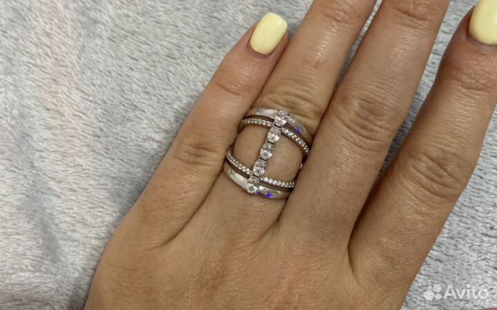 Серебряное кольцо