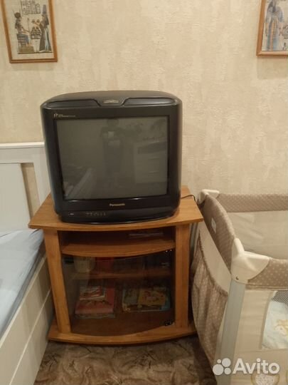 Тумба с телевизором