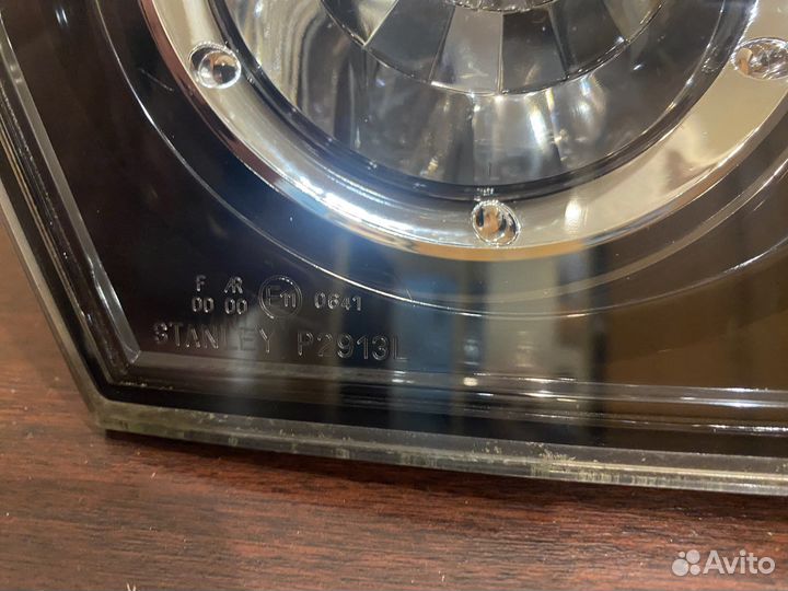 Фонарь задний левый mazda 3bk хэтчбек