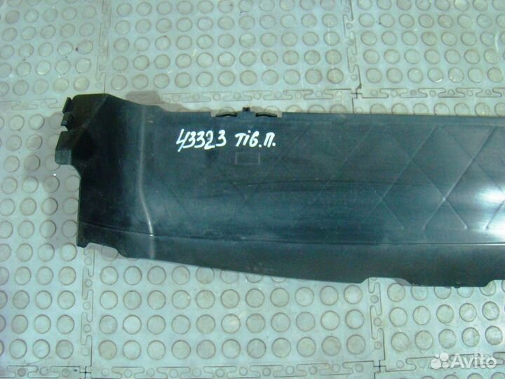 VW Tiguan 1 Воздуховод радиатора нижний