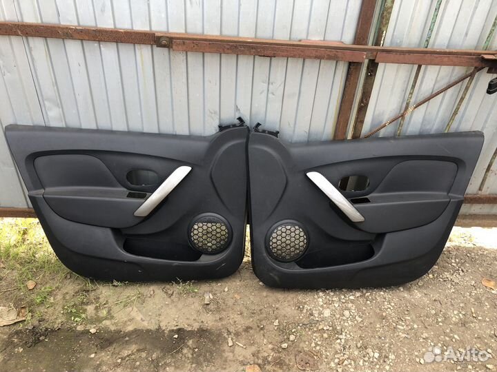 Дверные карты Renault Logan 2