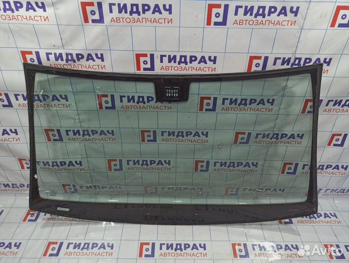 Стекло лобовое Mercedes-Benz CLS-Class 500 (W219)