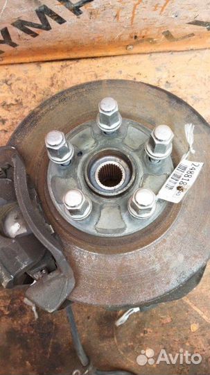 Ступица передняя правая Toyota Kluger MCU20 1MZ-FE