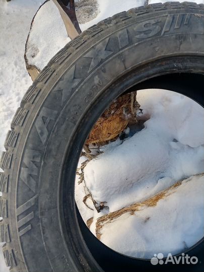 Maxxis ArcticTrekker NP3 185/60 R15