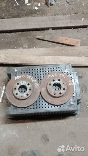 Тормозные диски переднее Chevrolet Aveo T250