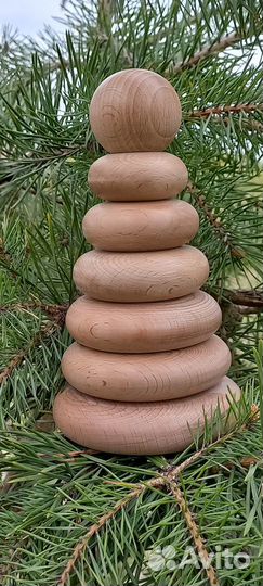 Пирамидка из бука