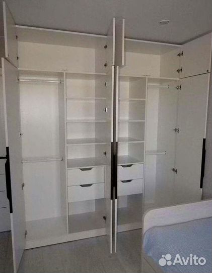 Распашной шкаф