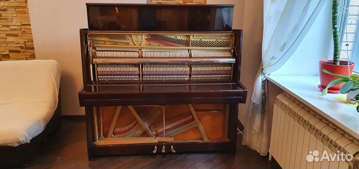 Пианино Petrof Opera 125