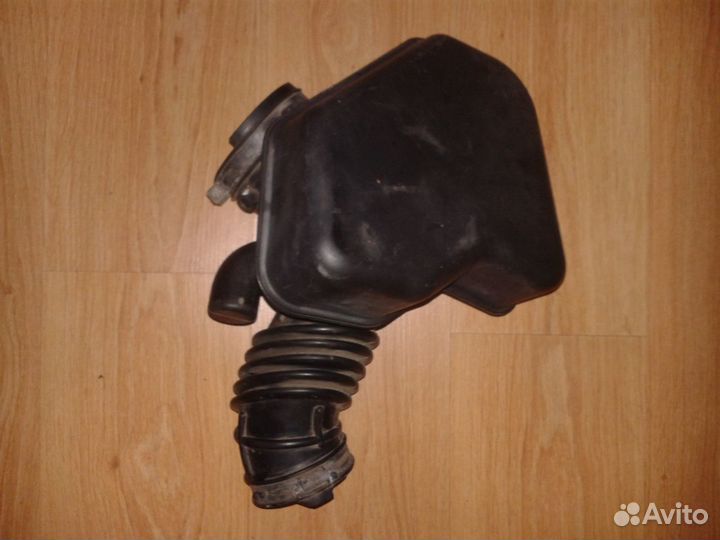 Резонатор воздушного фильтра Mazda CX-9 1