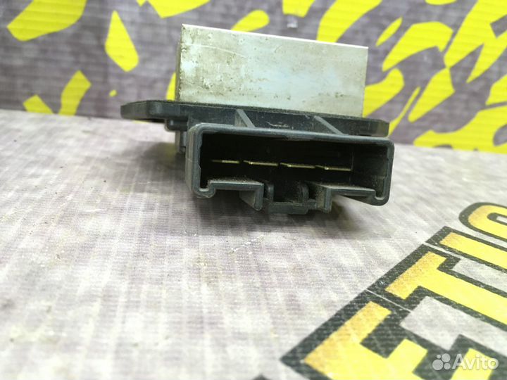 Реостат отопителя Резистор Pajero Паджеро 3 4