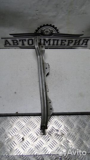 Кронштейн замка капота Toyota Highlander 1 2006