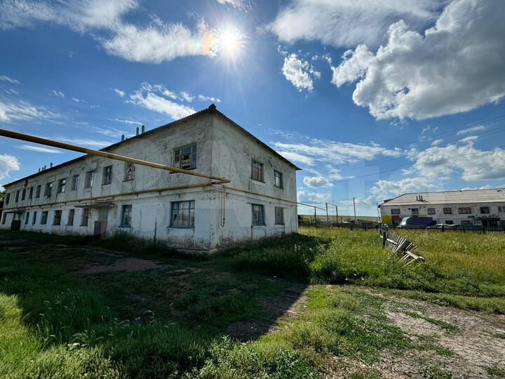 2-к. квартира, 43 м², 1/2 эт.