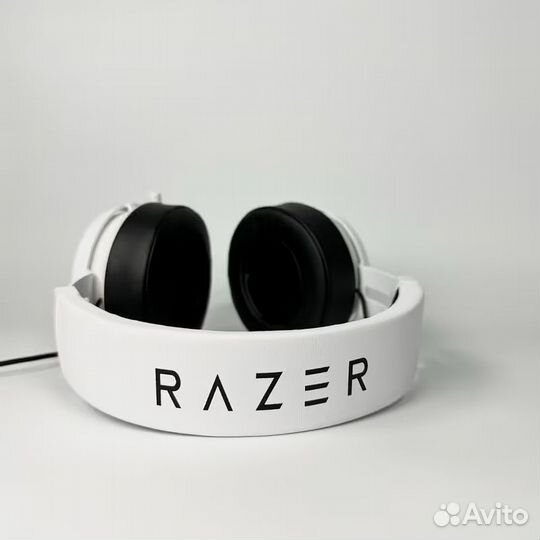Razer Kraken Pro V2 (Белые)