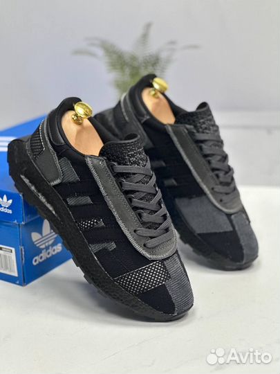 Кроссовки adidas retropy