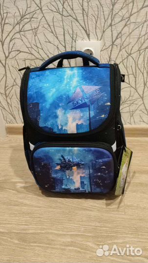 Рюкзак школьный для мальчика новый