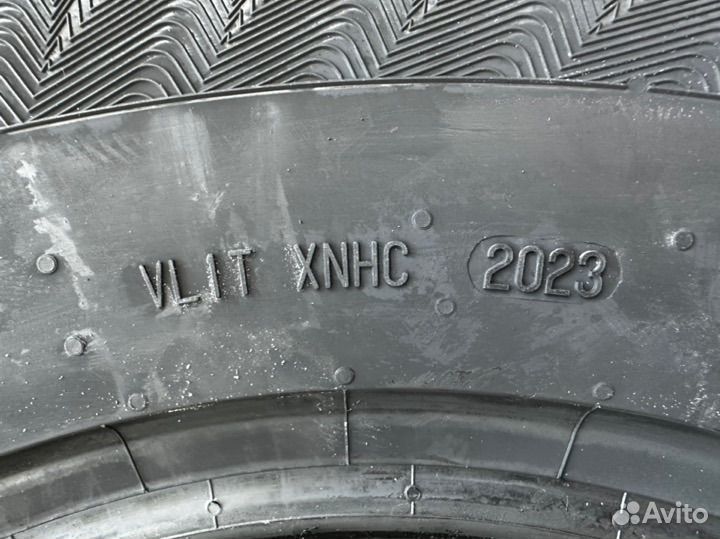 Matador MP 30 Sibir Ice 2 SUV 235/75 R15 109T