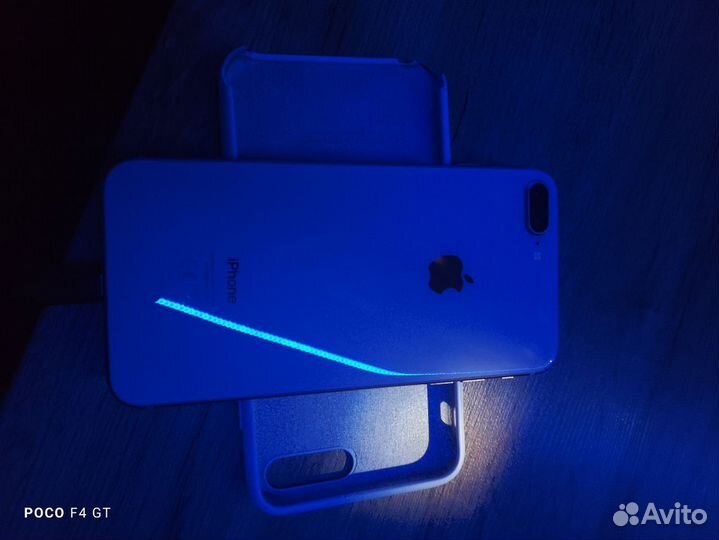 Телефон iPhone 8 plus