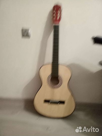 Гитара шестиструнная