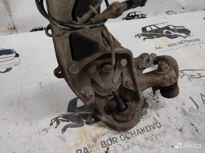 Кулак поворотный передний Jaguar XF X250